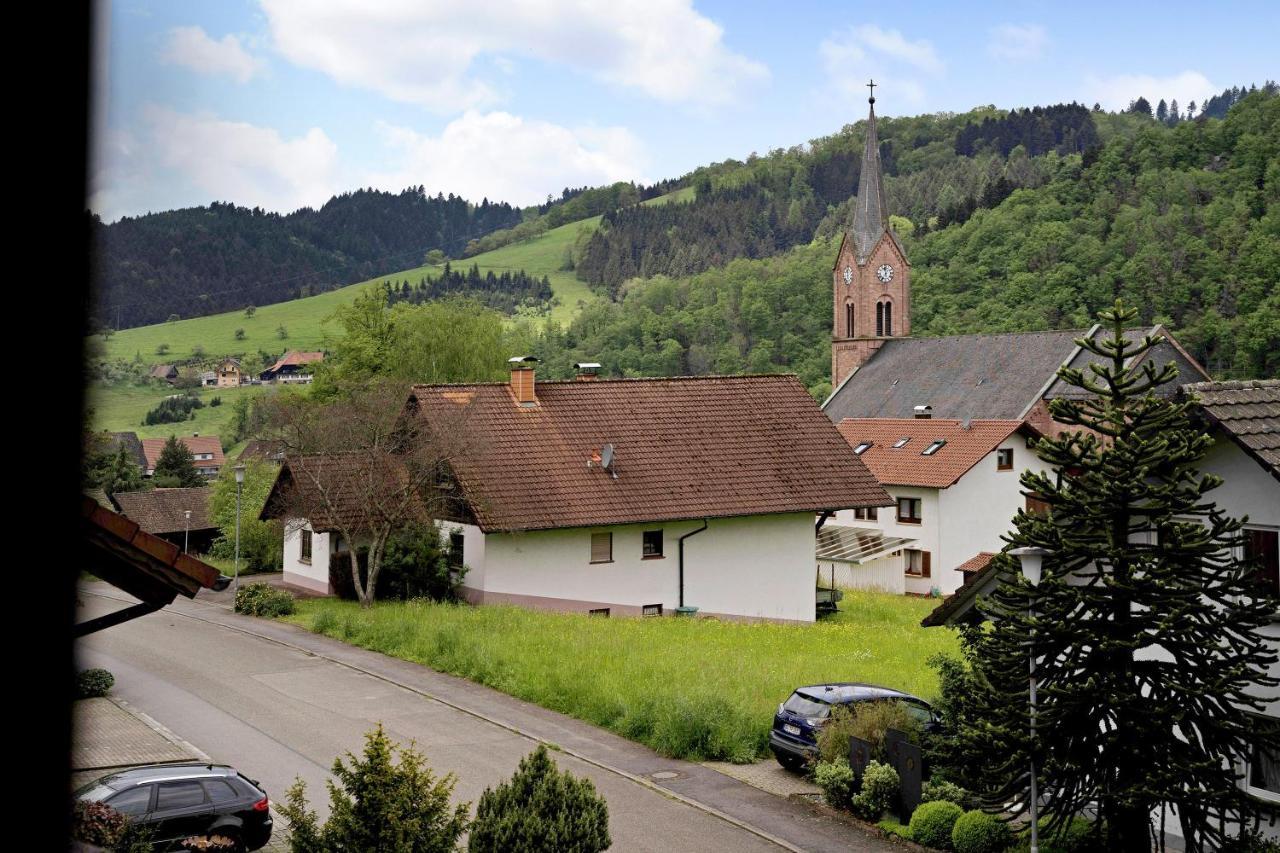 Gieringer Apartment Oberharmersbach Exterior photo